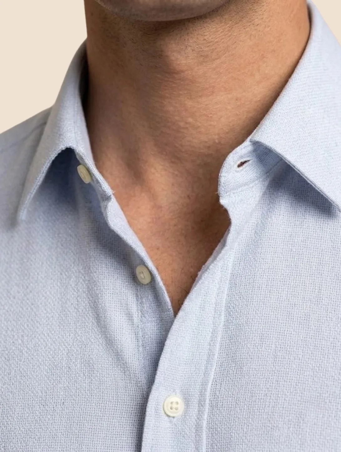 Collar of the Heritage Cotton formal shirt