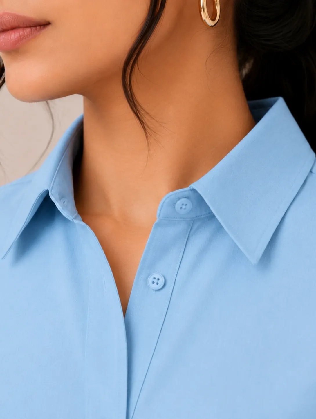 Collar of a Formistry women’s formal shirt